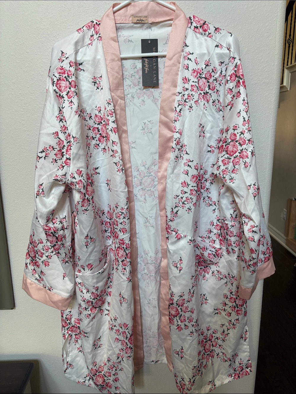 Morgan Lane White Satin Floral Robe with Pink Trim